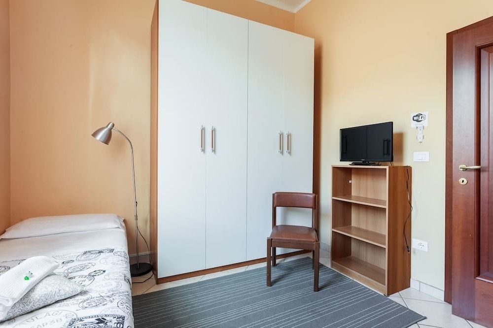ボローニャ Stazione Centrale Bed & Breakfast エクステリア 写真