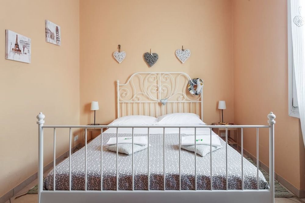 ボローニャ Stazione Centrale Bed & Breakfast エクステリア 写真