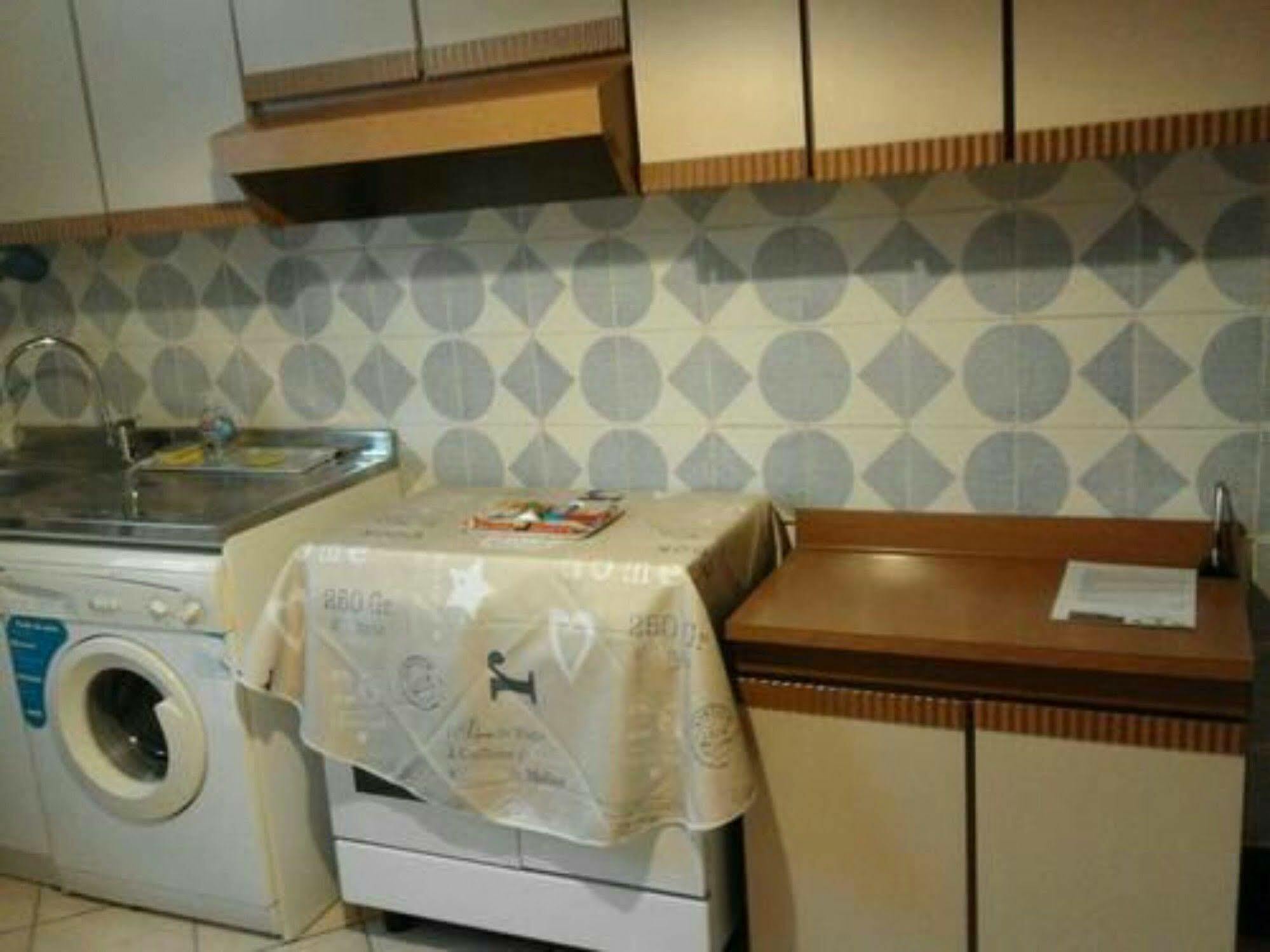 ボローニャ Stazione Centrale Bed & Breakfast エクステリア 写真