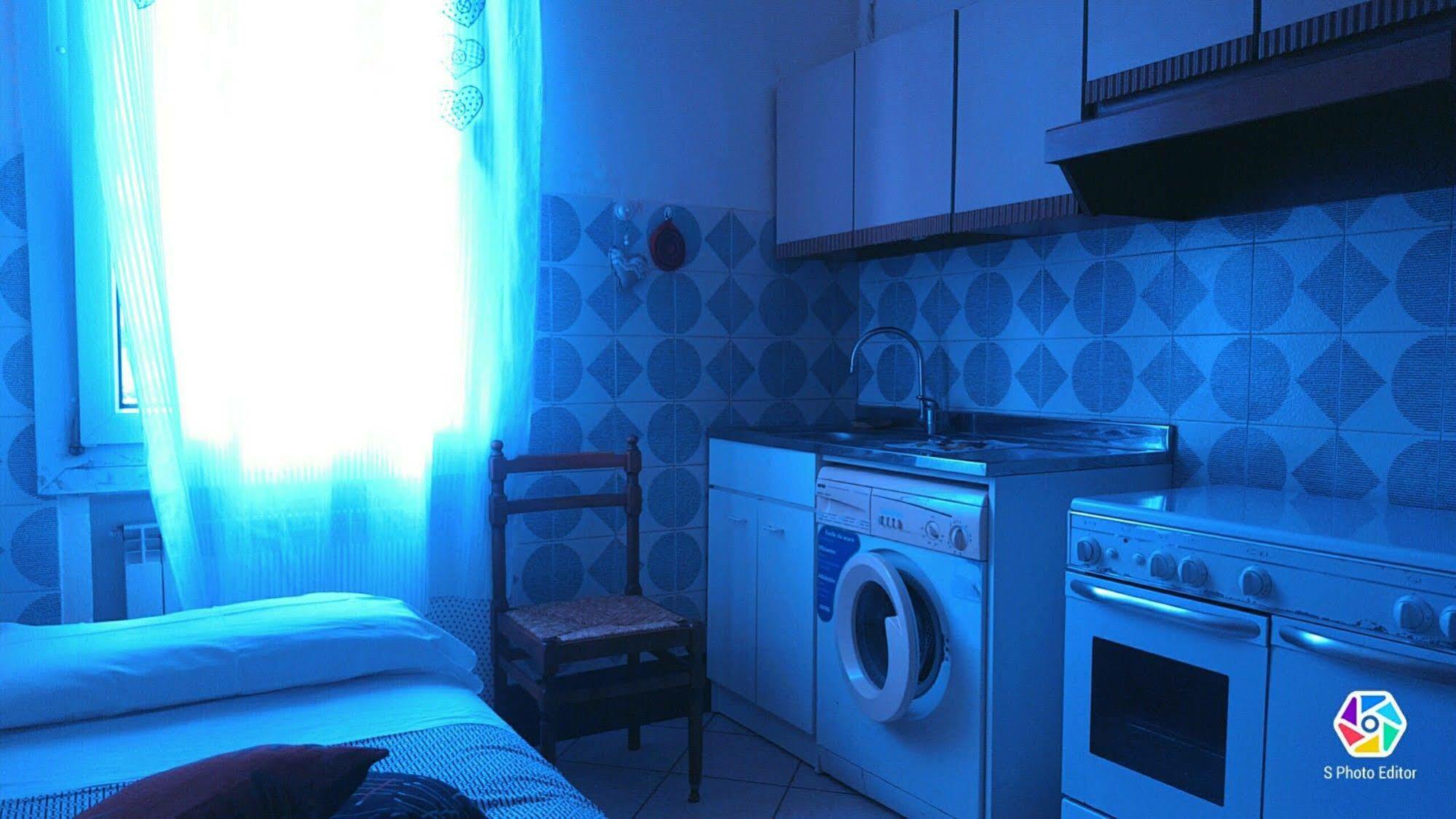 ボローニャ Stazione Centrale Bed & Breakfast エクステリア 写真